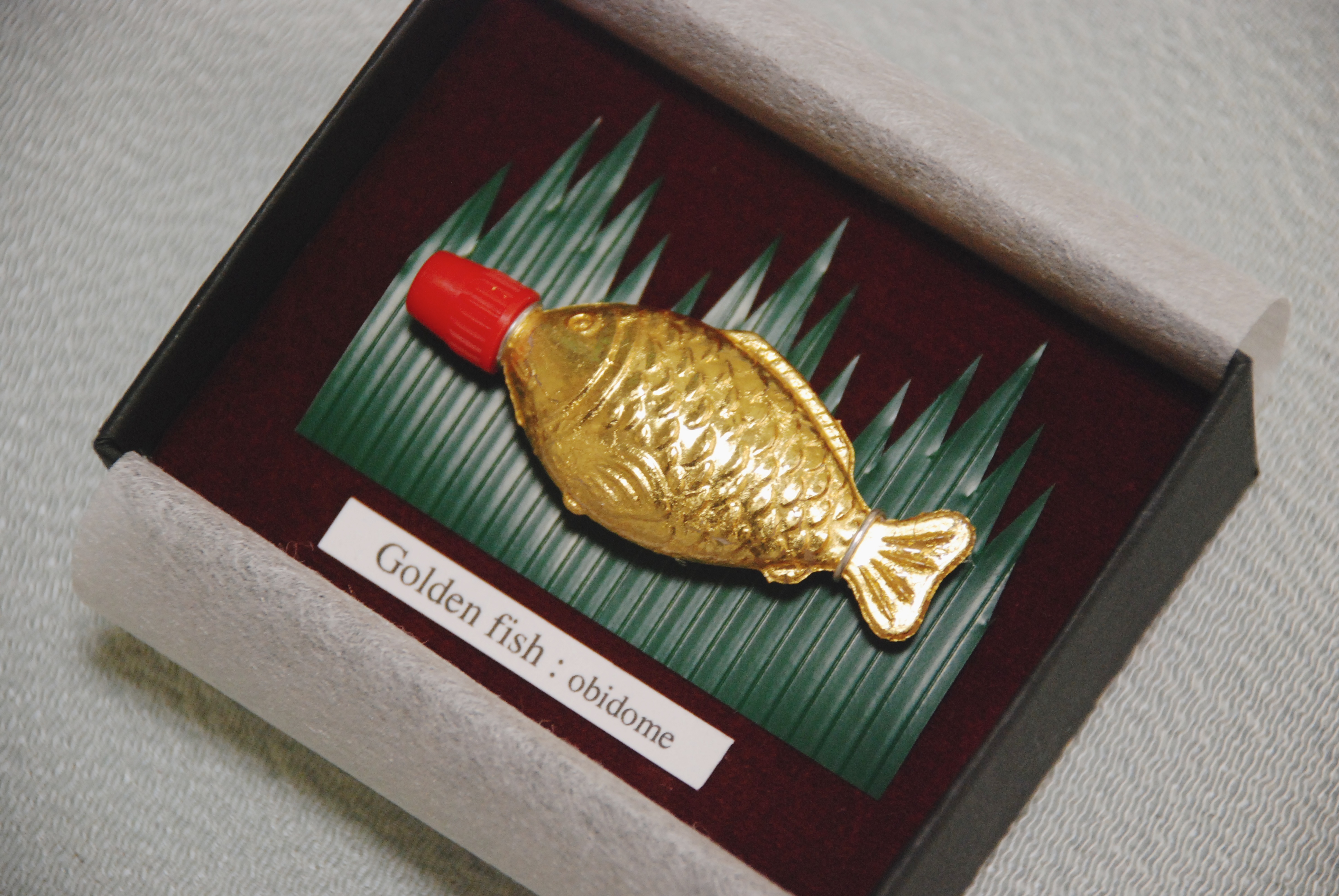Mabouloff Golden Fish (ブローチ) 魚 醤油差し